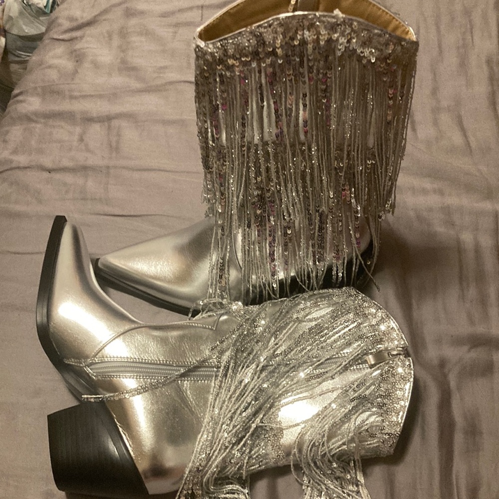 NWT Sequin Fringe Cowgirl Boots